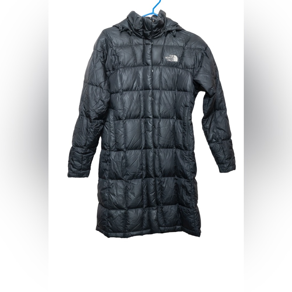 North face excellent condition almost new never worn coat series 600